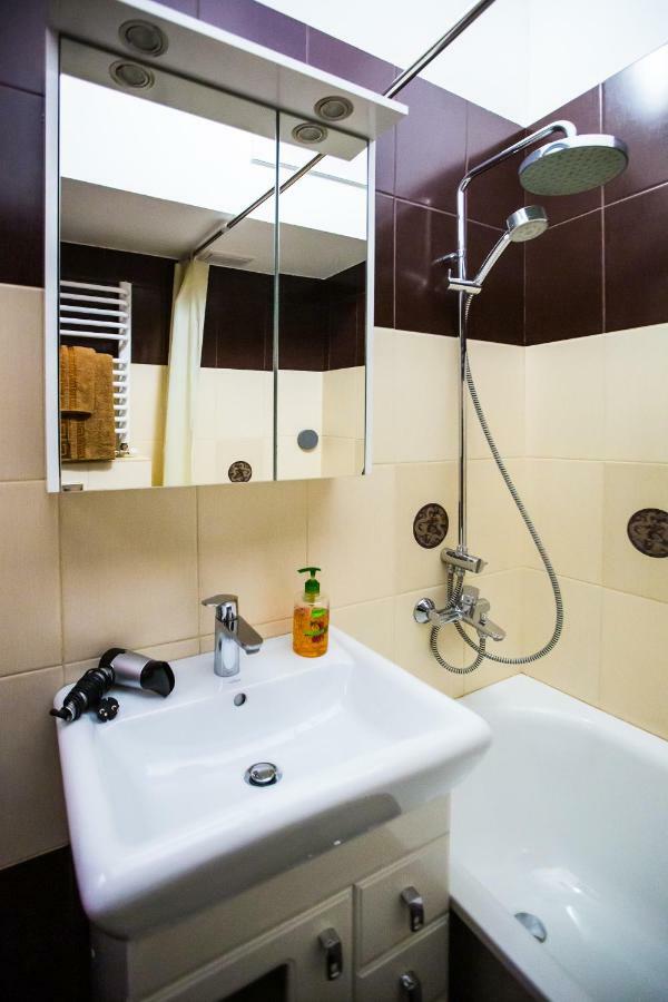 Apartments On Sholom Aleichem Та Ще Варіант Поруч Liov Exterior foto