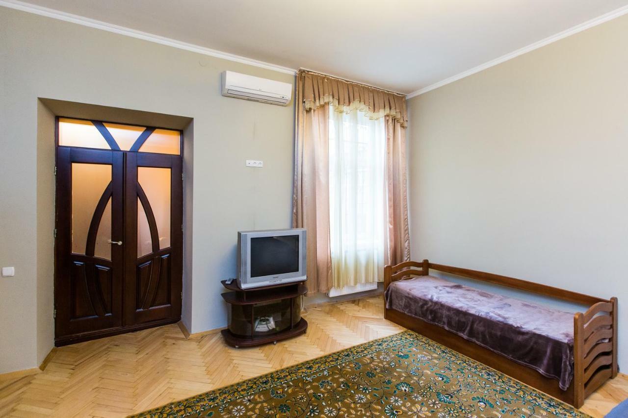 Apartments On Sholom Aleichem Та Ще Варіант Поруч Liov Exterior foto
