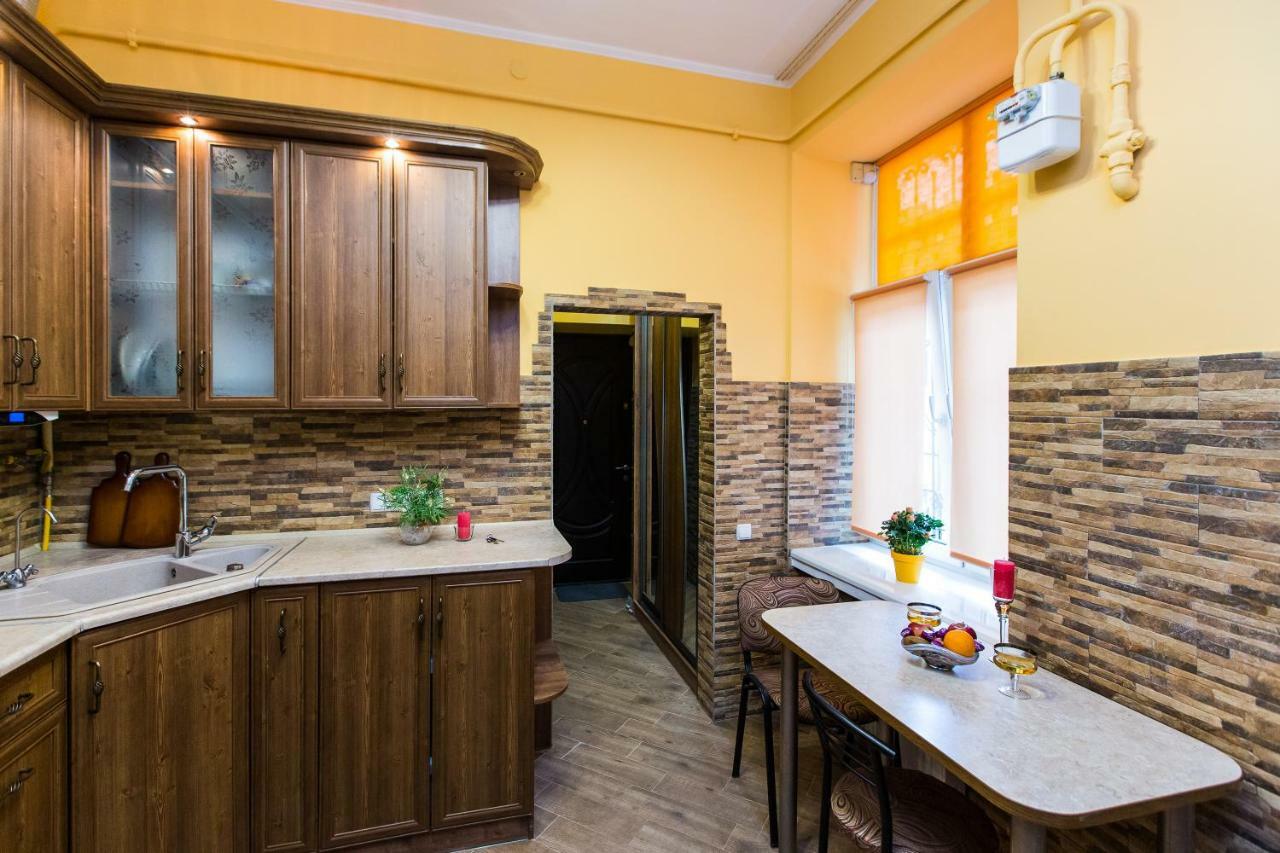 Apartments On Sholom Aleichem Та Ще Варіант Поруч Liov Exterior foto