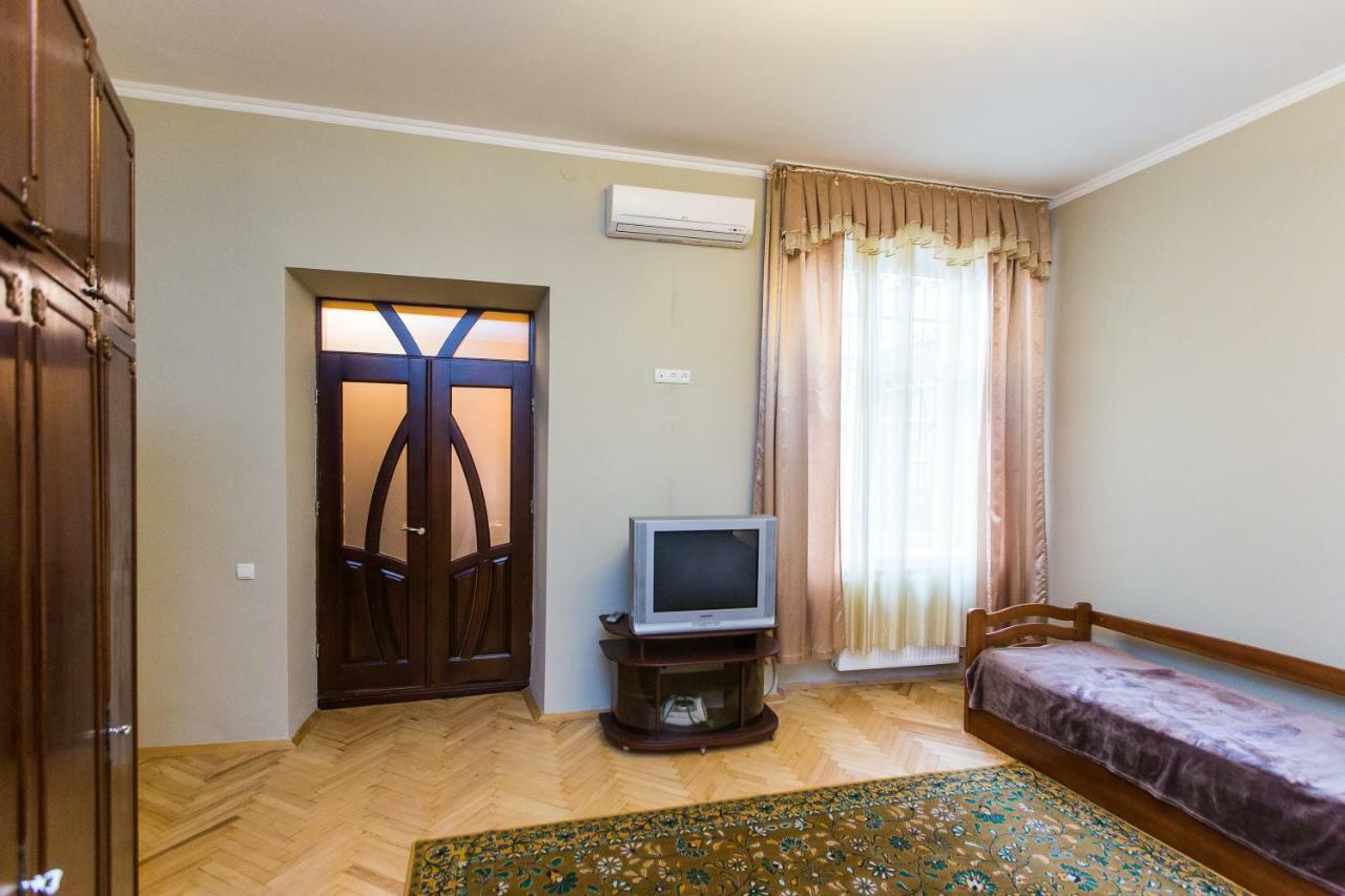 Apartments On Sholom Aleichem Та Ще Варіант Поруч Liov Exterior foto